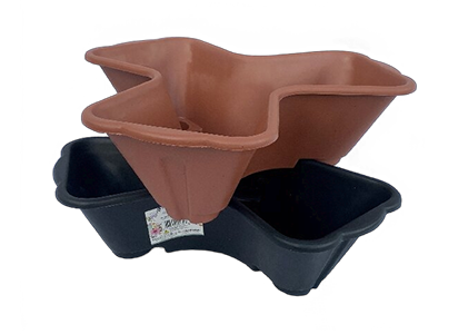 3 SECT OF PLANT POT